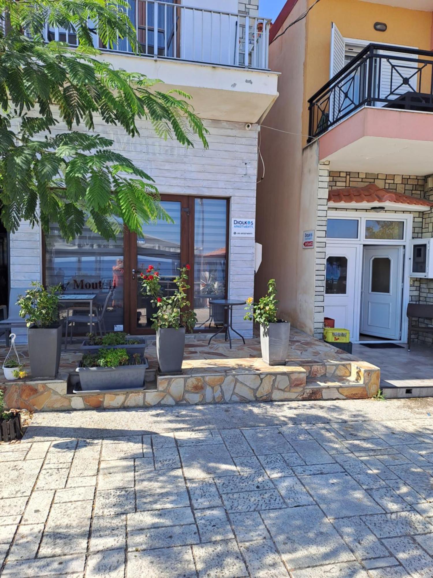 Diolkos 2 Apartment เนอาโรดา ภายนอก รูปภาพ